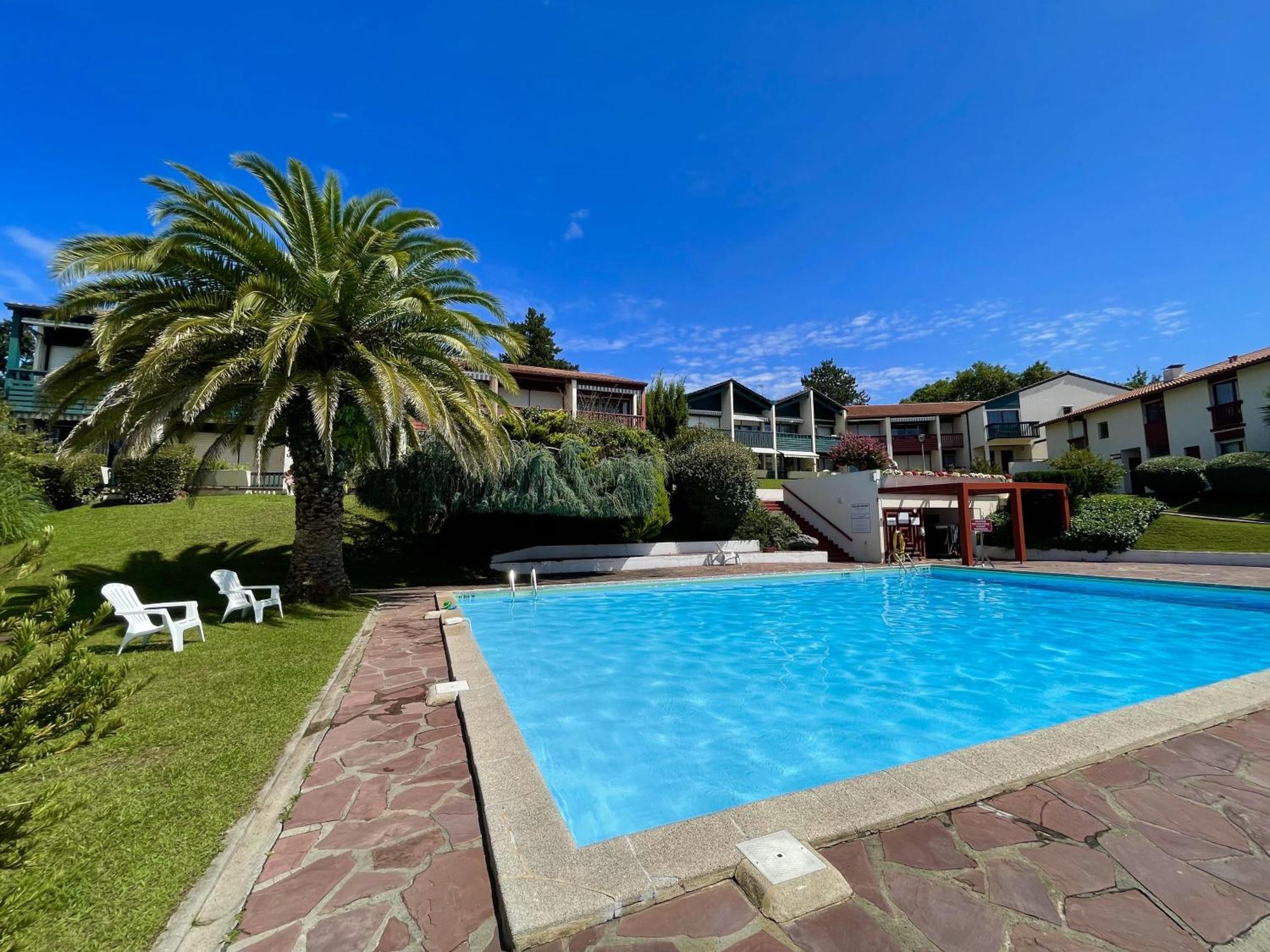 Caporizon-Baillenia-T1 Vue Montagne - Piscine St Jean De Luz Apartment Saint-Jean-de-Luz Exterior photo